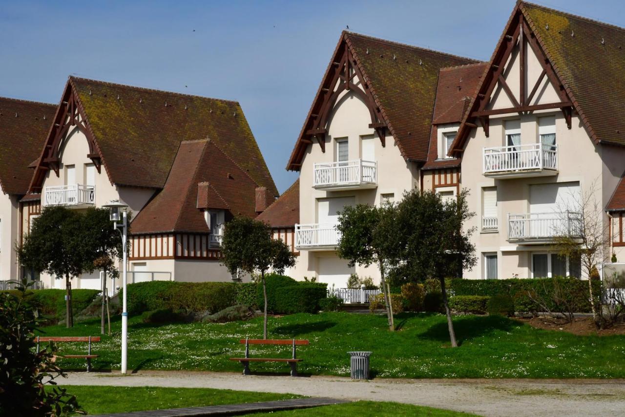Jardin - à 50m De La - Wifi - Parking Appartement Courseulles-sur-Mer